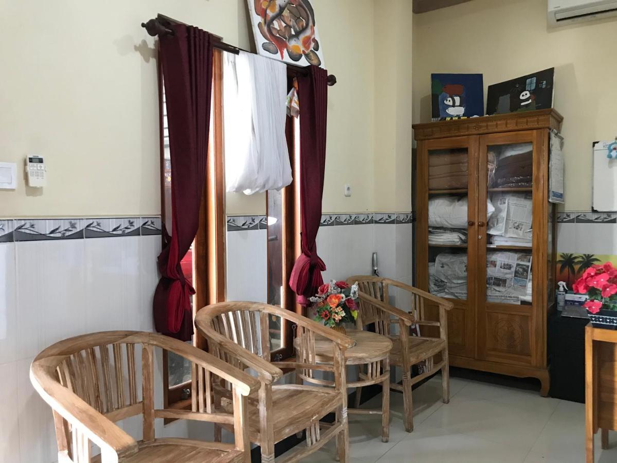 They Oenk - Gek Manik Homestay Canggu  Exterior photo